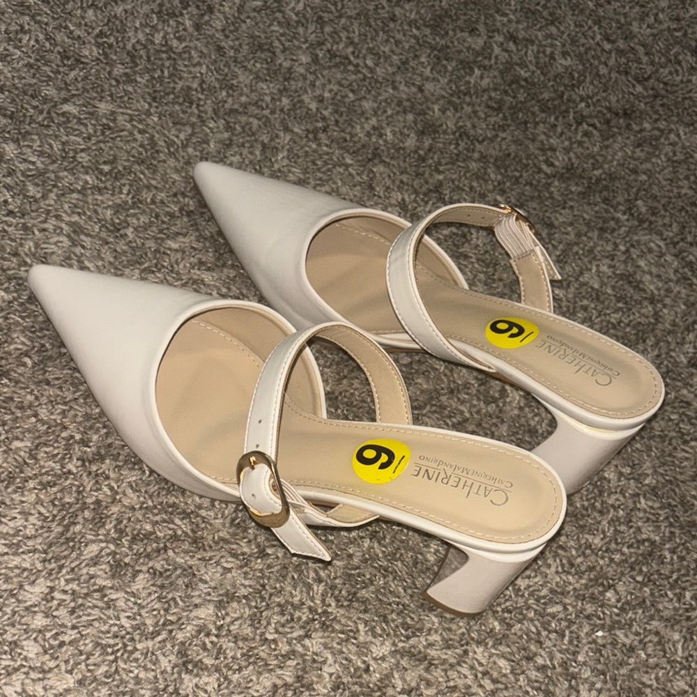 Catherine Malandrino Cream Kitten Heel Slingback Heels